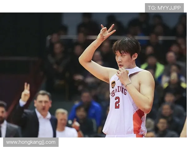 丁彦雨航：从篮球梦想起航到中国男篮新星崛起的精彩旅程